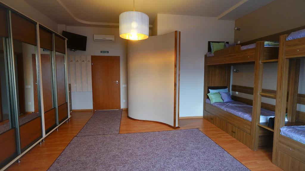 City Hostel Panorama Uzhhorod Δωμάτιο φωτογραφία